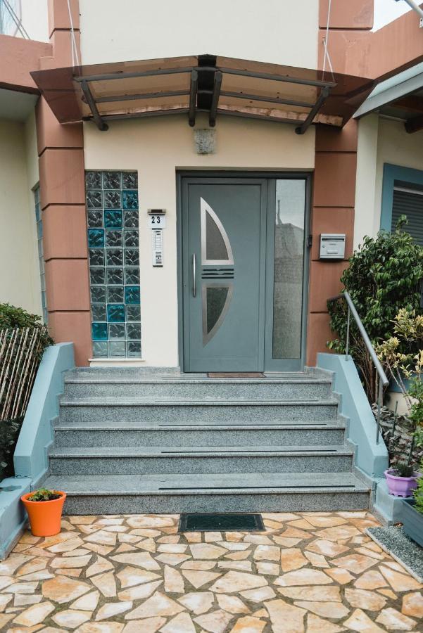 F.K Room 2 Aigio Exterior foto